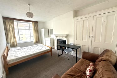 7 bed house, Addison Road, North Hill, Plymouth, PL48LL - Image 3